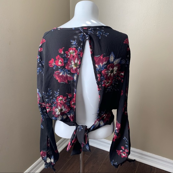 Blue Mint | Back Tie Blouse - Picture 6 of 10